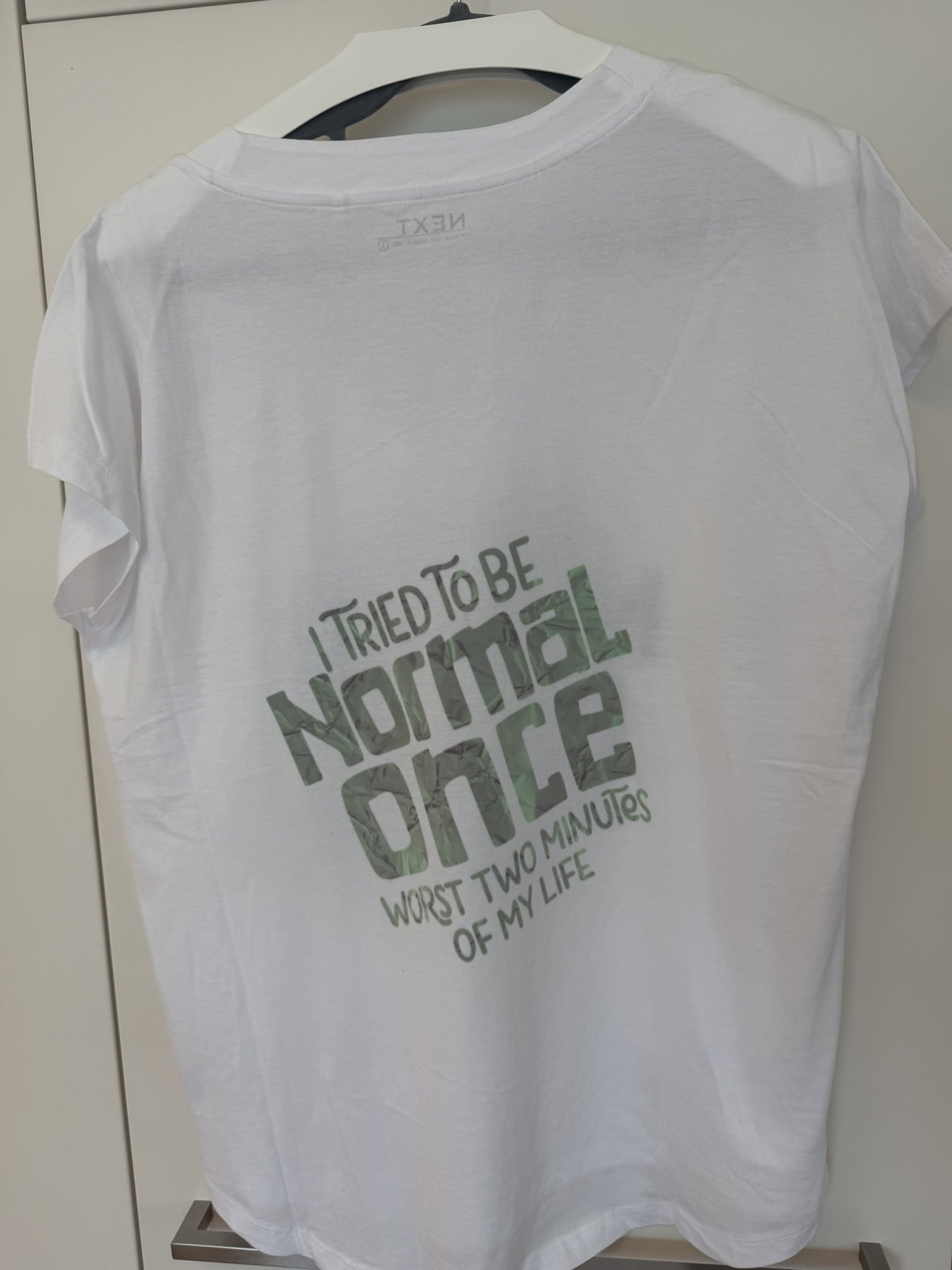 V Yakalı T-Shirt